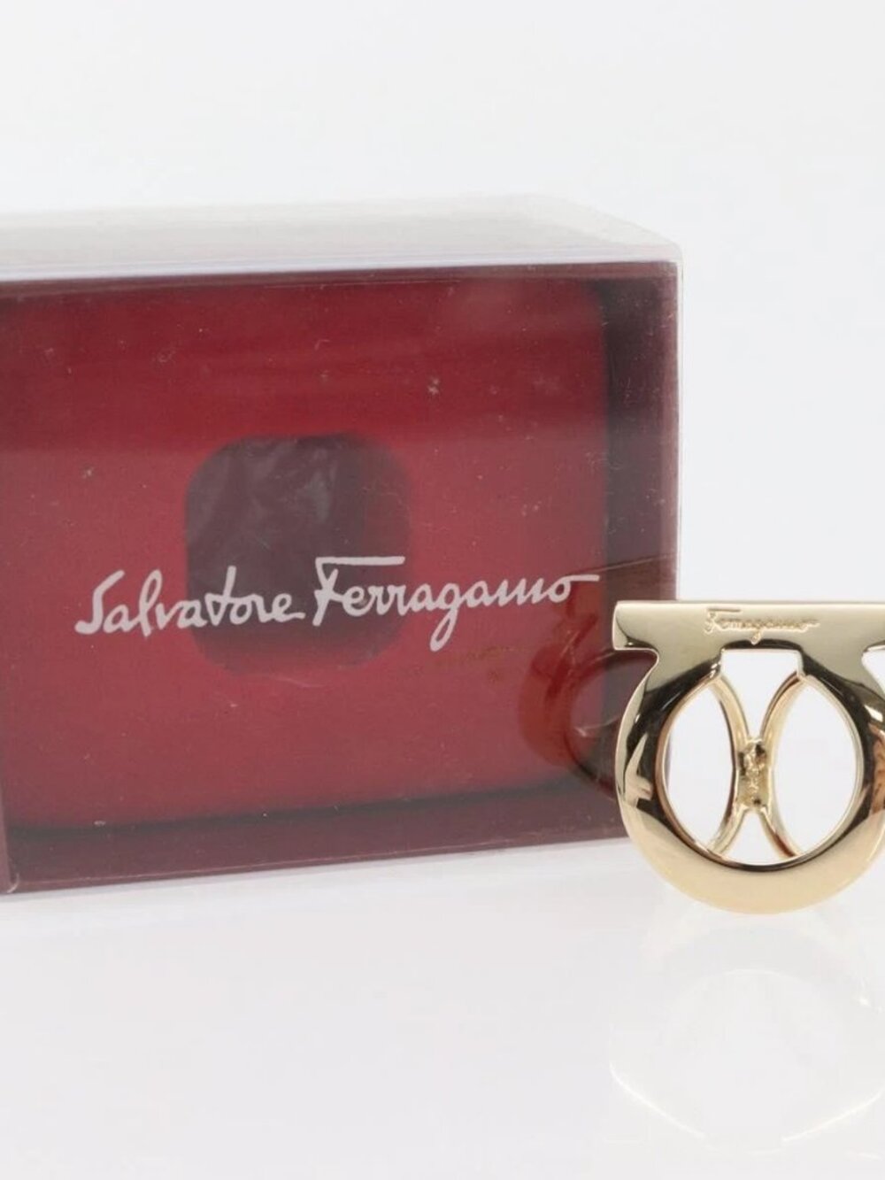 Salvatore Ferragamo Gancini Ring metal Gold Auth 174694A